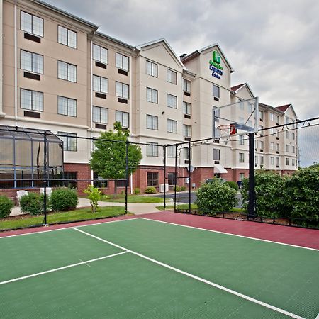 Holiday Inn Express & Suites Indianapolis - East By Ihg Екстериор снимка